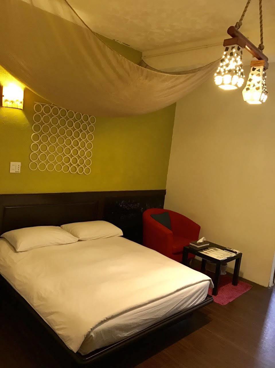 Love Hostel Tainan Exterior foto