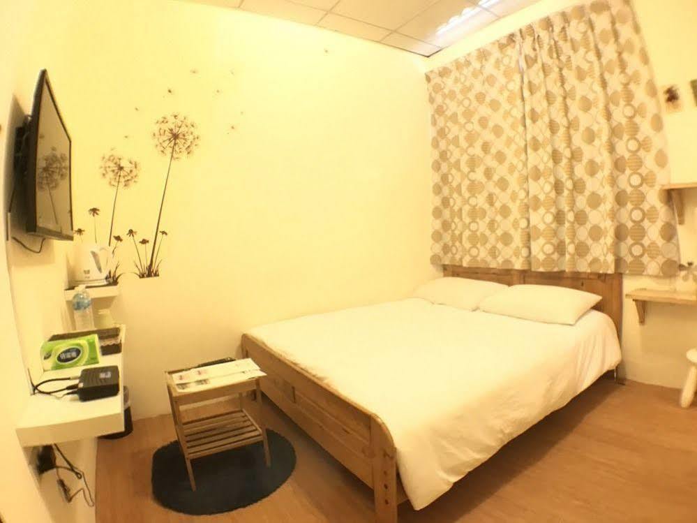 Love Hostel Tainan Exterior foto